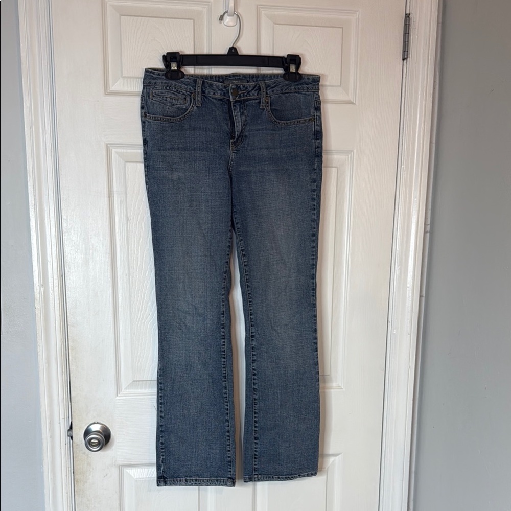 Apt. 9 Blue Straight Leg Jeans Timeless Design